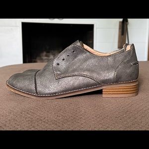 American Eagle Outfitters- Womens- no lace ankle boot/shoe. Size 7. NWT